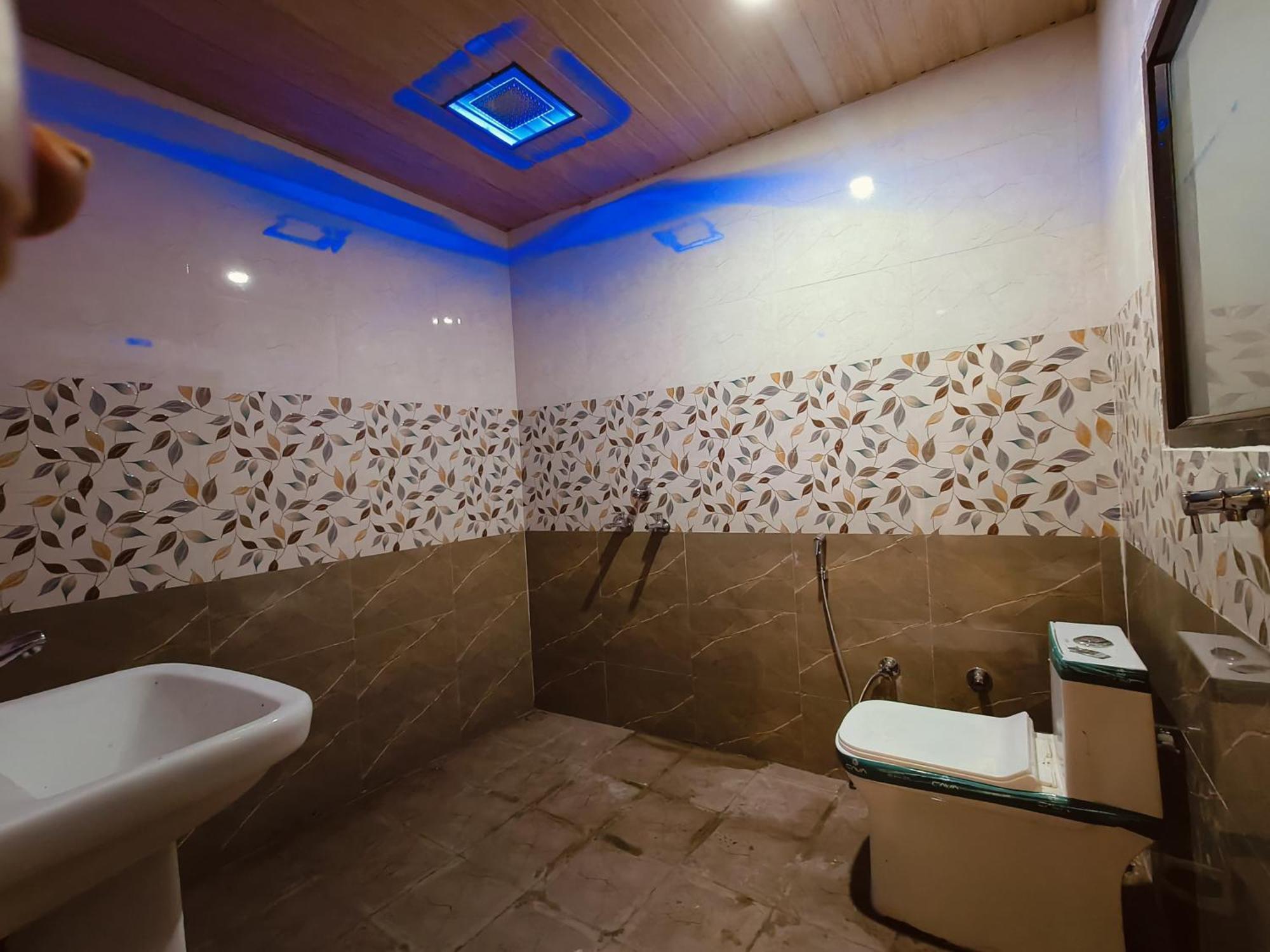 Namo Guest House Only For Indians Varanasi Exterior foto